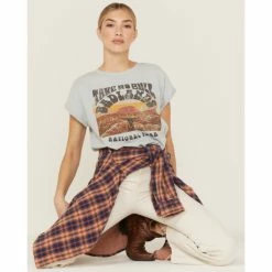 Buy 💯 Cleo + Wolf 👩 Women's Badlands Rolled Sleeve Graphic Tee Steel Blue ❤️