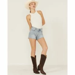 Brand new ✨ Cleo + Wolf 👩 Women's Light Wash High Rise Signature Pocket Shorts 😍