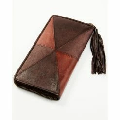 Brand new ⌛ Cleo + Wolf 👩 Women's Patchwork Wallet Distressed Brown ✨