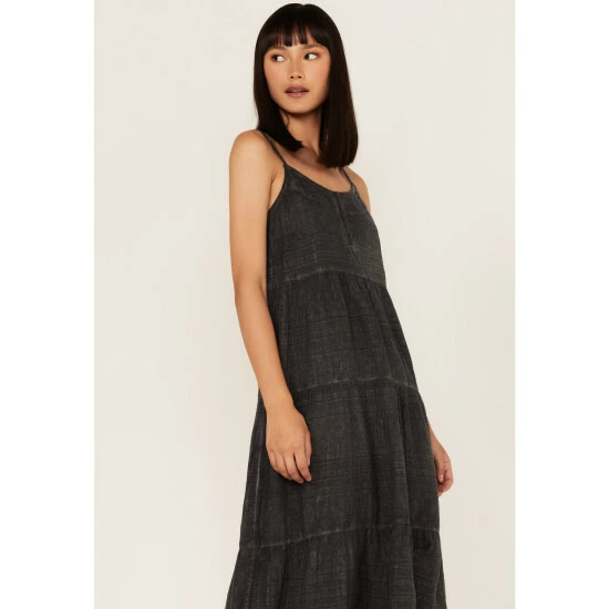 Buy ๐ Cleo + Wolf ๐ฉ Women's Tiered Relaxed Fit Midi ๐ Dress Black ๐ 3 Buy ๐ Cleo + Wolf ๐ฉ Women's Tiered Relaxed Fit Midi ๐ Dress Black ๐ - Image 3