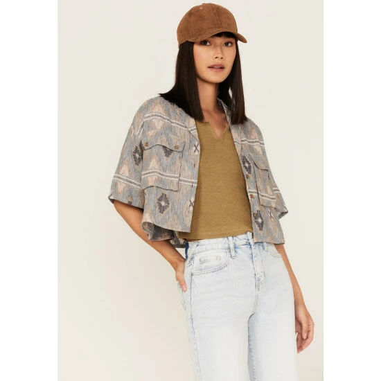 Brand new ⭐ Cleo + Wolf 👩 Women's Southwestern Print Relaxed Button-Front 👚 Shirt Blue 🎁 1 Brand new ⭐ Cleo + Wolf 👩 Women's Southwestern Print Relaxed Button-Front 👚 Shirt Blue 🎁