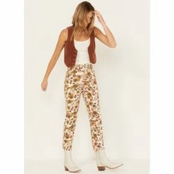Promo 🎉 Cleo + Wolf 👩 Women's Country Garden Floral Print High-Rise Bootcut 👖 Jeans Cream 🔔