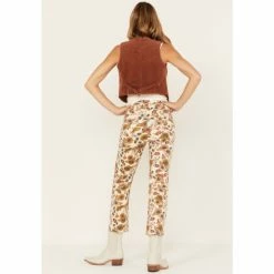 Promo 🎉 Cleo + Wolf 👩 Women's Country Garden Floral Print High-Rise Bootcut 👖 Jeans Cream 🔔 -Cleo & Wolf SHOP unnamed file 554