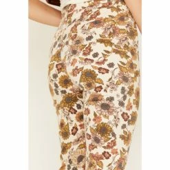 Promo 🎉 Cleo + Wolf 👩 Women's Country Garden Floral Print High-Rise Bootcut 👖 Jeans Cream 🔔 -Cleo & Wolf SHOP unnamed file 555