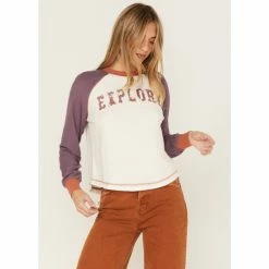 Cheap 😉 Cleo + Wolf 👩 Women's Explore Novelty Raglan 👚 Shirt Ivory 🌟